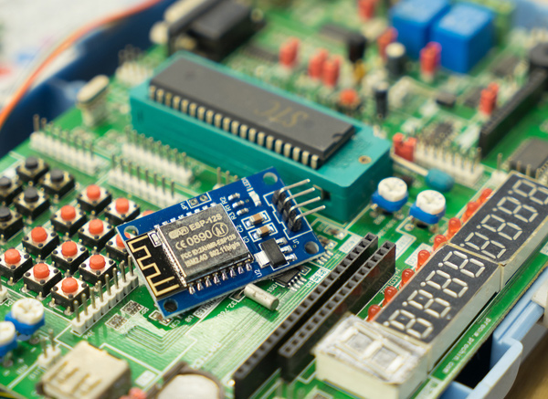 無源晶振.jpg 無源晶振.jpg